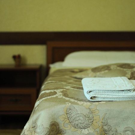 Don Kihot Hotel Novovolyns'k Cameră foto